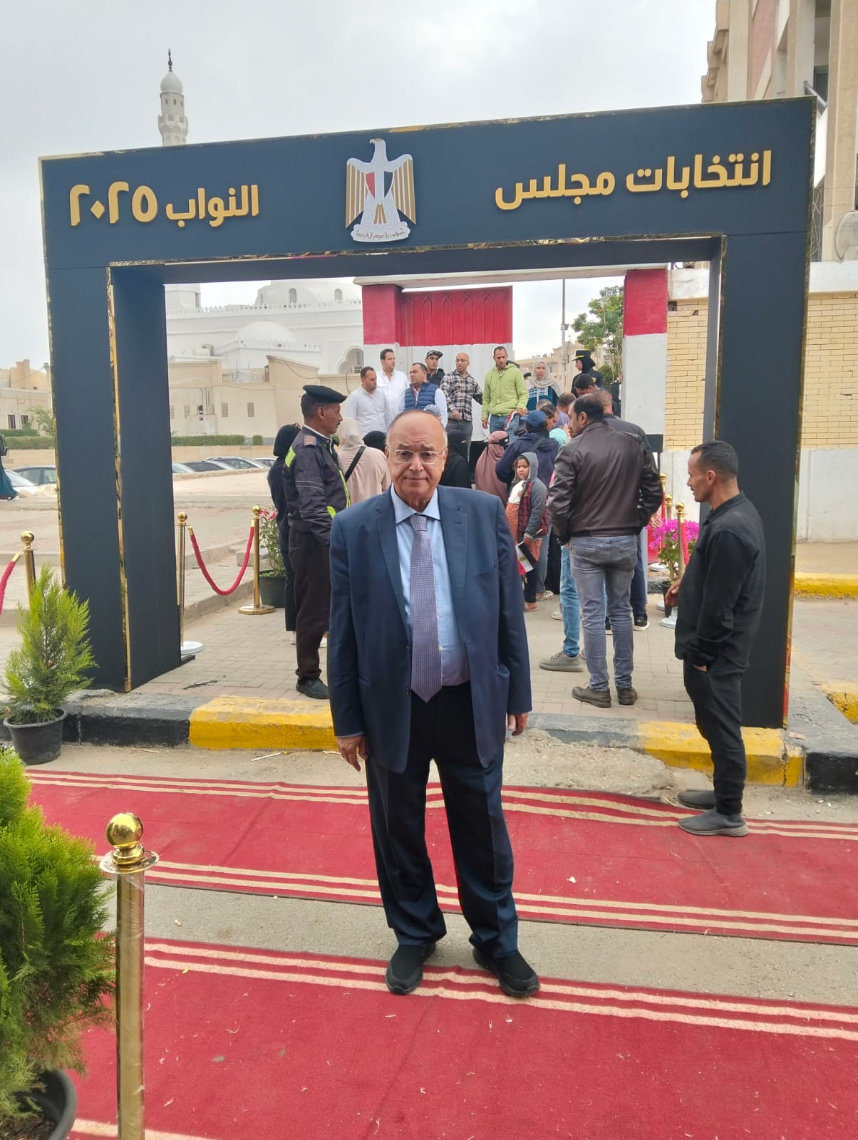  رئيس القومي لحقوق الإنسان يدلي بصوته في انتخابات النواب ويؤكد أهمية المشاركة الواعية 