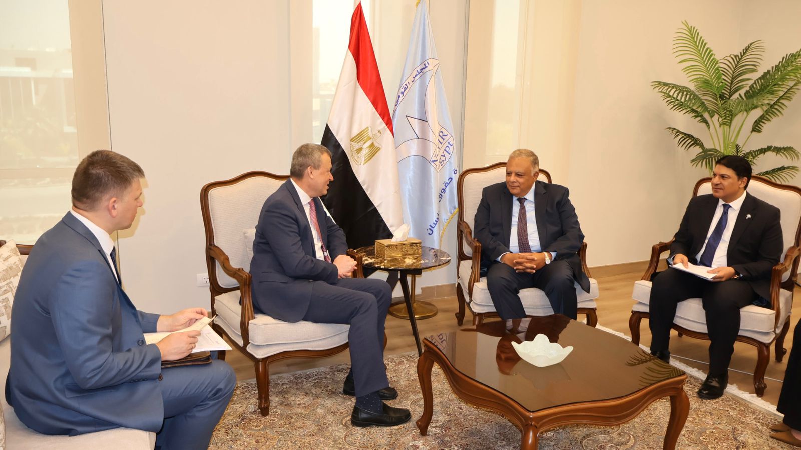  رئيس القومي لحقوق الإنسان يستقبل سفير أوكرانيا لبحث التعاون المشترك 