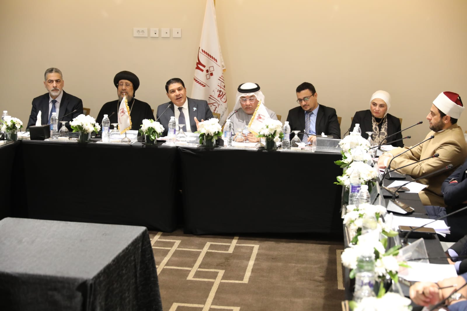  القومى لحقوق الإنسان يشارك فى ورشة عمل بعنوان "الفتوى والقانون الدولي الإنساني: حماية المدنيين بين المقاصد الشرعية والقواعد الدولية" 