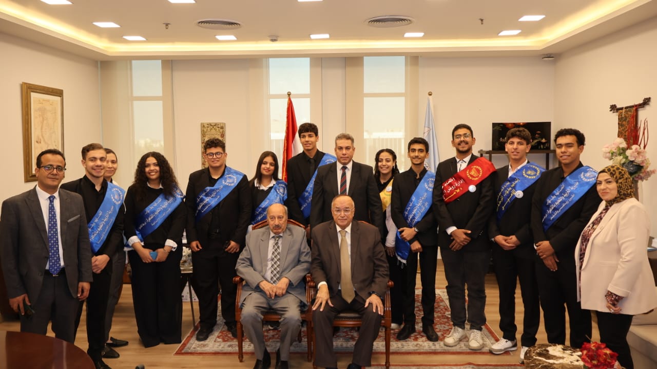  قومي حقوق الإنسان يدعم طلاب الثانوية ببرنامج تدريبي لتعزيز الثقافة الحقوقية وبناء جيل قادر على نقل المعرفة 