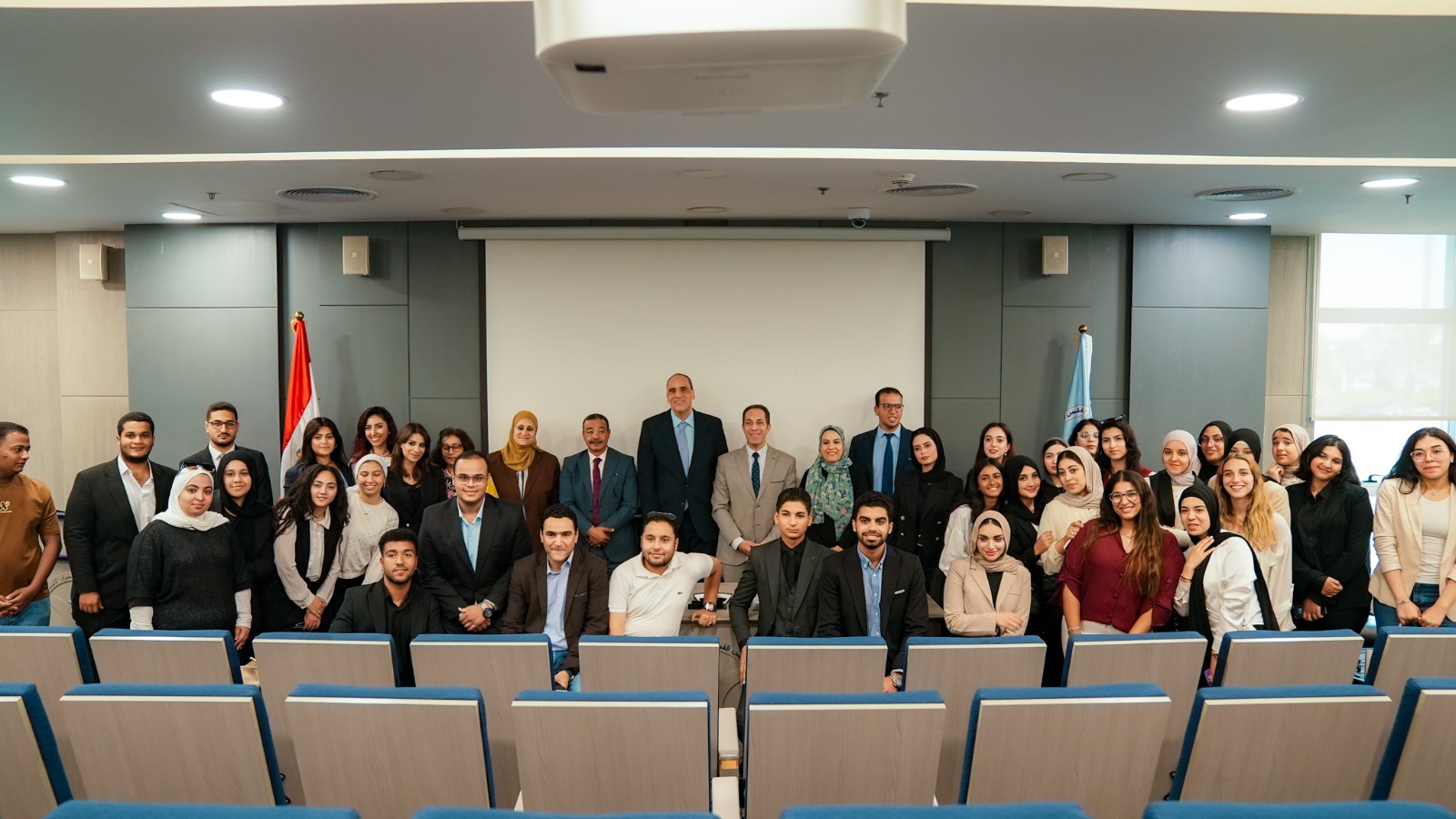  القومي لحقوق الإنسان يستقبل طلاب كلية الاقتصاد والعلوم السياسية جامعة المستقبل 